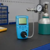 Калибровка газоанализатора ТОП-СЕНС 210 на сервисном стенде
